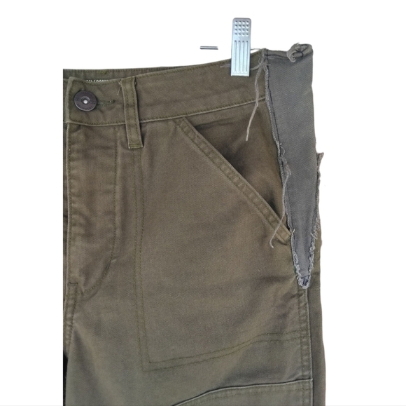 REI Cooperative Olive Green Taereen Hiking Pants Pockets Size 4 - Picture 3 of 9